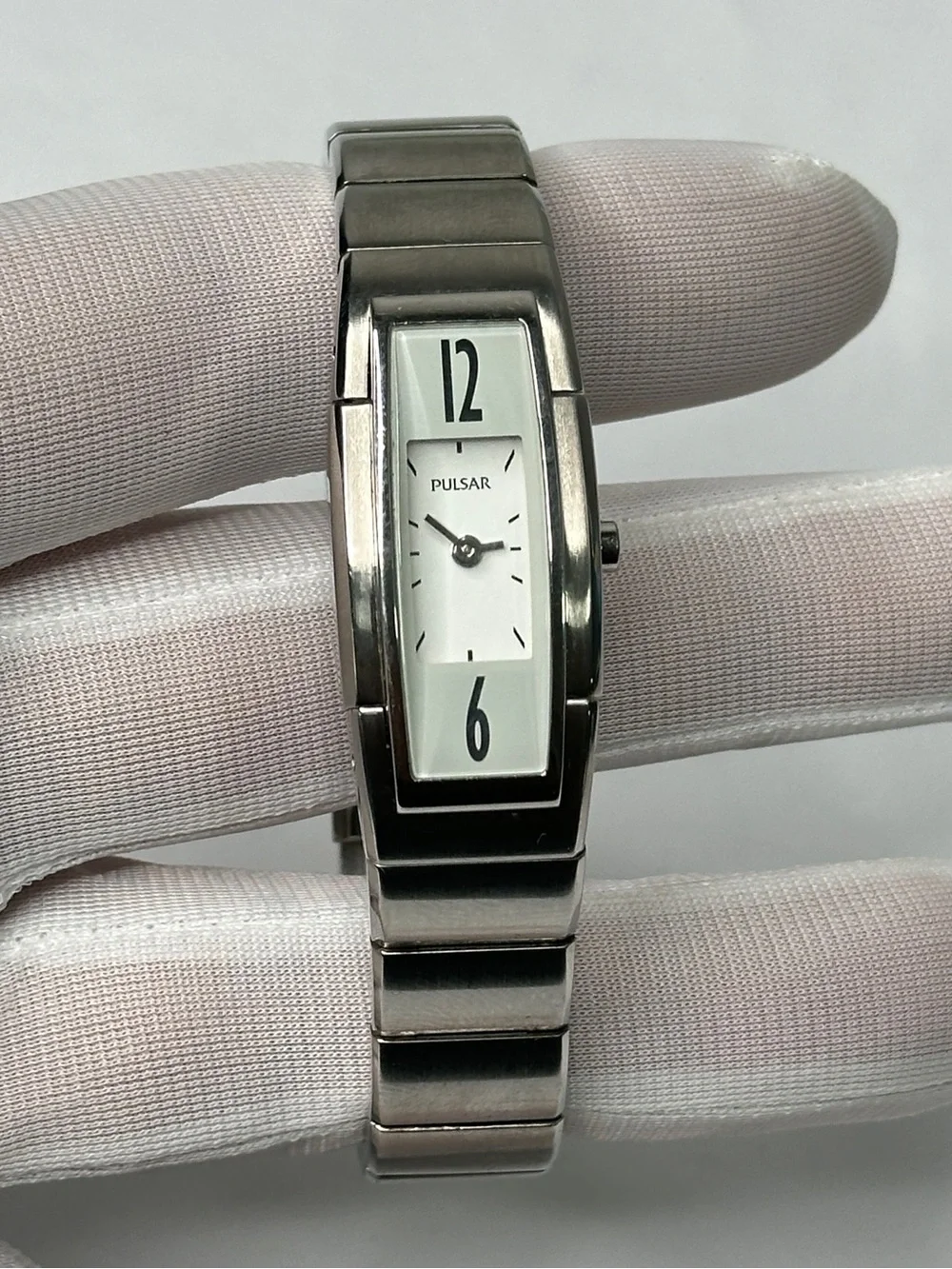 Pulsar Japan Quartz Watch VC10-X029 Women Silver Barrel Analog New Battery 20mm